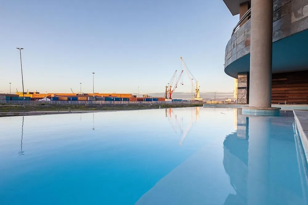 Canal Quays Cape Town 0*,
